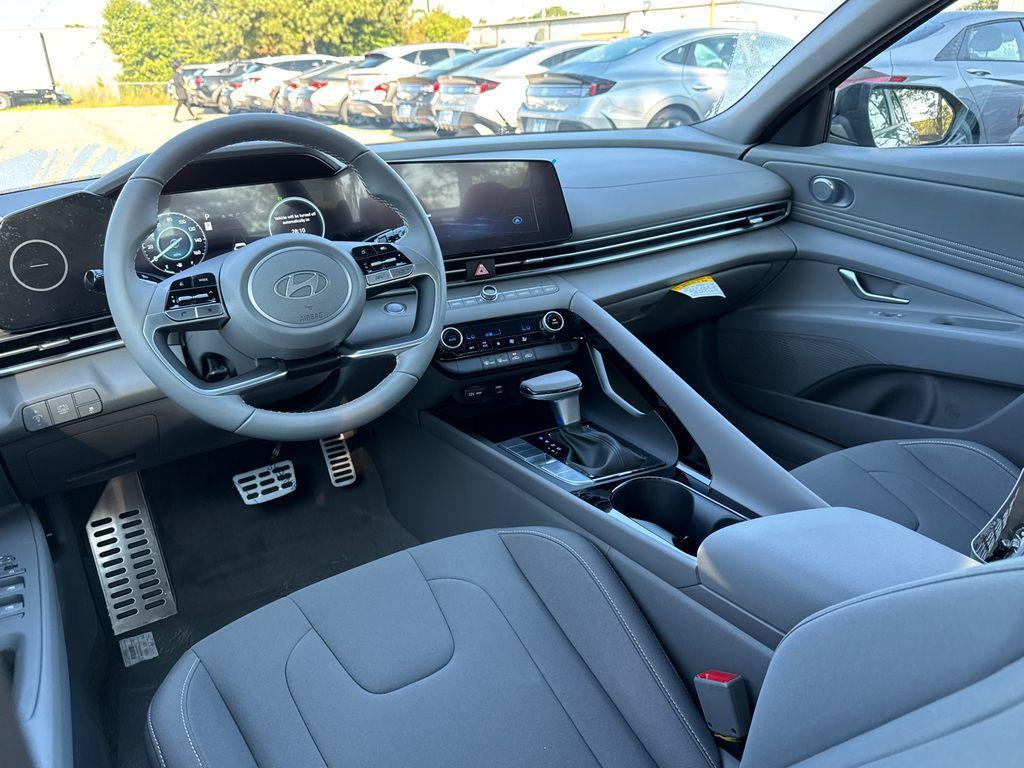 new 2025 Hyundai ELANTRA HEV car, priced at $26,264