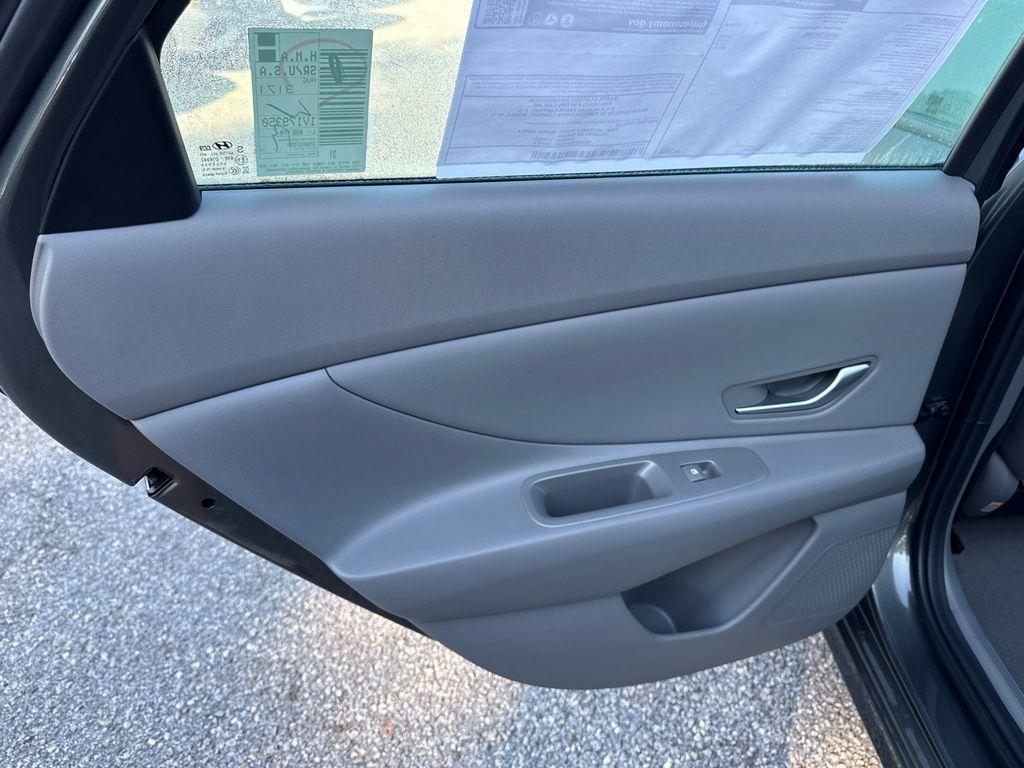 new 2025 Hyundai ELANTRA HEV car, priced at $26,264