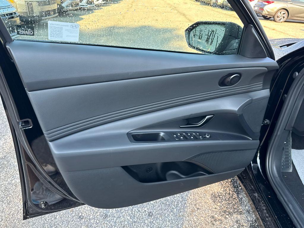 new 2025 Hyundai ELANTRA HEV car, priced at $26,213