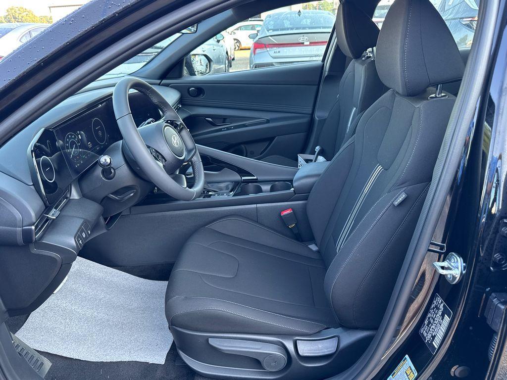 new 2025 Hyundai ELANTRA HEV car, priced at $26,213
