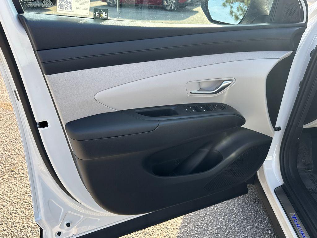 new 2025 Hyundai Tucson car, priced at $30,995