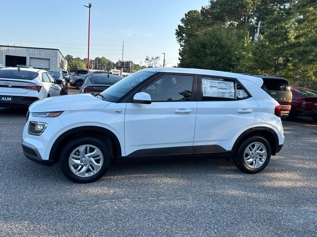 new 2025 Hyundai Venue car, priced at $21,633