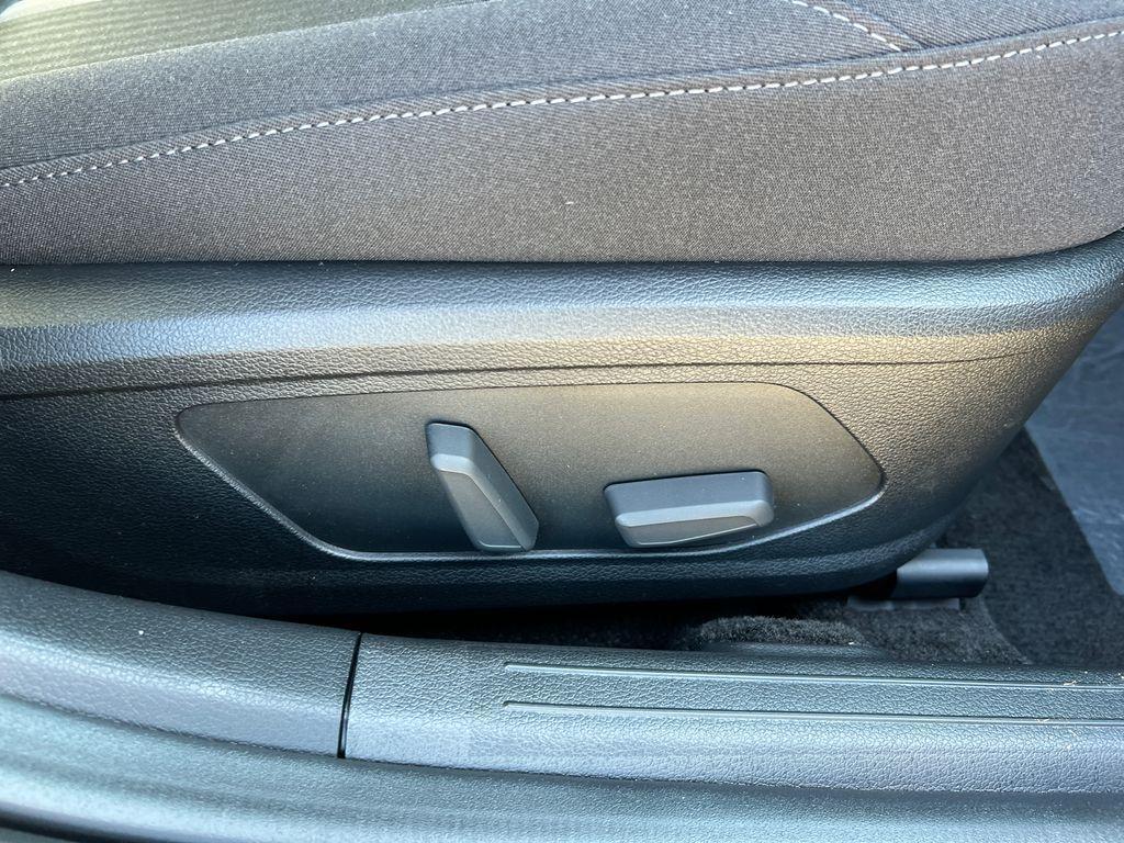 new 2025 Hyundai Sonata Hybrid car, priced at $27,995