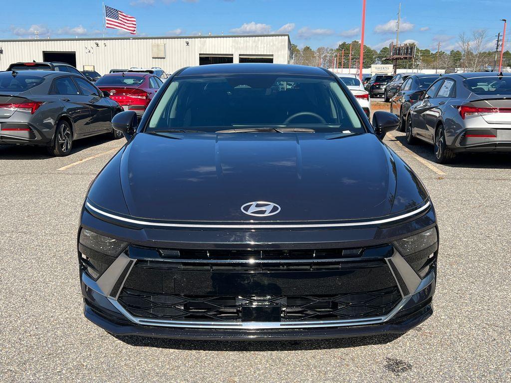 new 2025 Hyundai Sonata Hybrid car, priced at $27,995