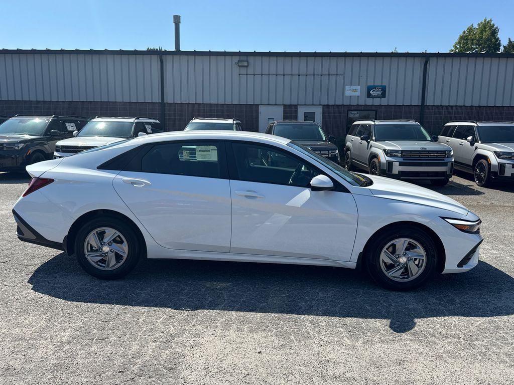 new 2025 Hyundai Elantra car, priced at $23,401