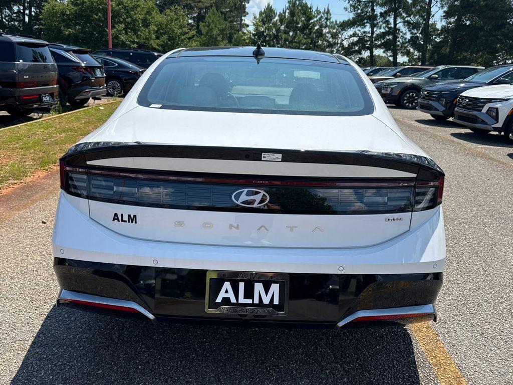 new 2025 Hyundai Sonata Hybrid car, priced at $33,495
