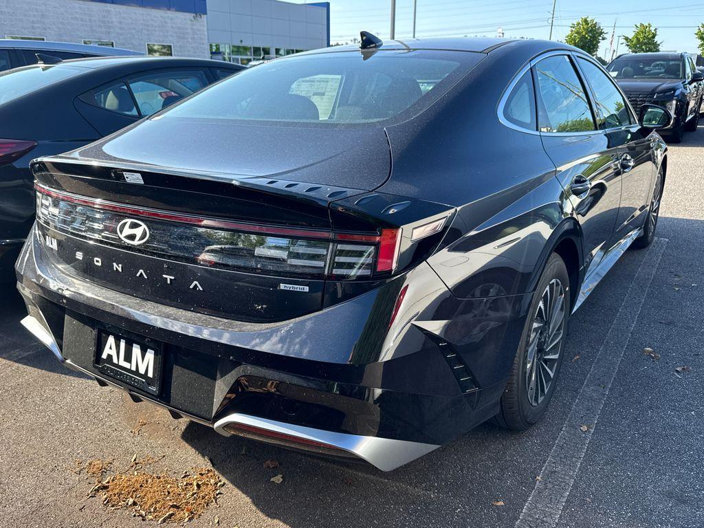 new 2025 Hyundai Sonata Hybrid car, priced at $29,496