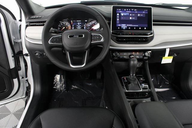 new 2025 Jeep Compass car, priced at $29,490