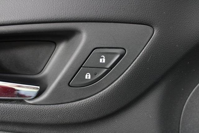 used 2021 Chevrolet Equinox car, priced at $22,996