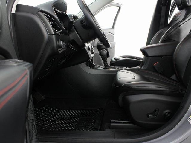 used 2021 Jeep Cherokee car, priced at $24,996