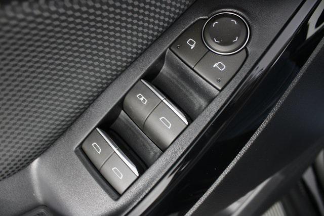 new 2026 Chevrolet Equinox car, priced at $33,105