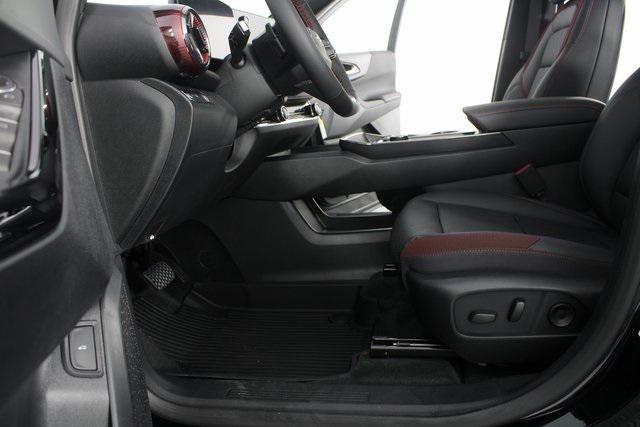 new 2026 Chevrolet Equinox car, priced at $33,105