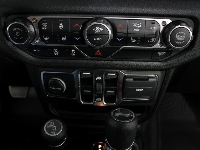 new 2025 Jeep Wrangler car, priced at $43,245