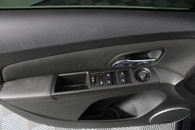 used 2016 Chevrolet Cruze Limited car, priced at $8,996