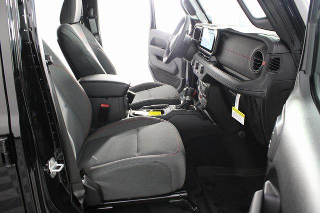 new 2025 Jeep Gladiator car, priced at $46,045