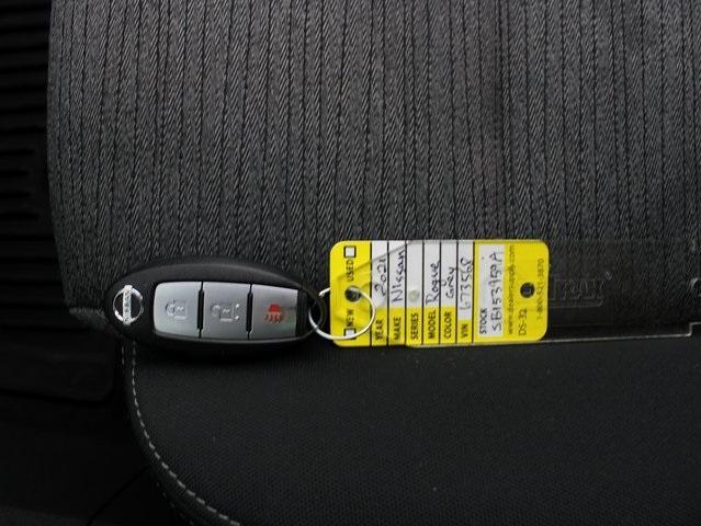 used 2021 Nissan Rogue car, priced at $17,996