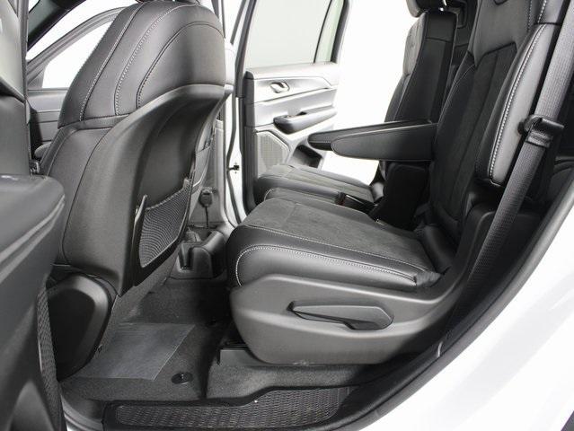 new 2025 Jeep Grand Cherokee L car, priced at $39,935