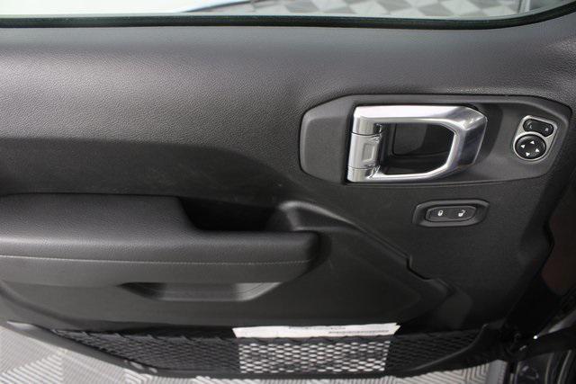 new 2026 Jeep Gladiator car, priced at $47,685