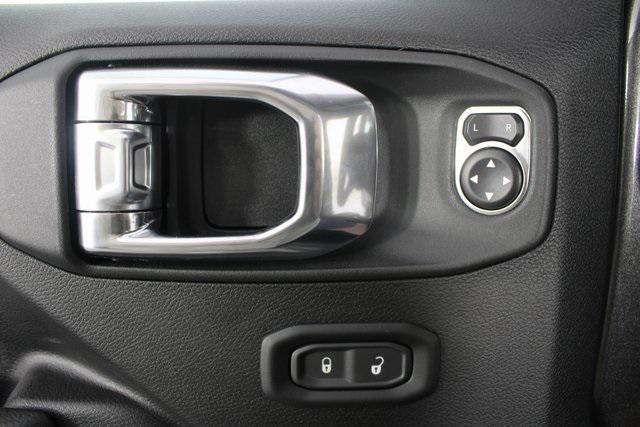 new 2026 Jeep Gladiator car, priced at $47,685