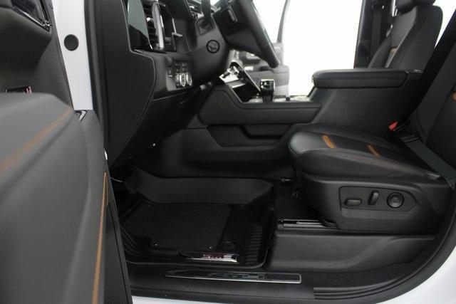 new 2025 GMC Sierra 1500 car, priced at $65,075