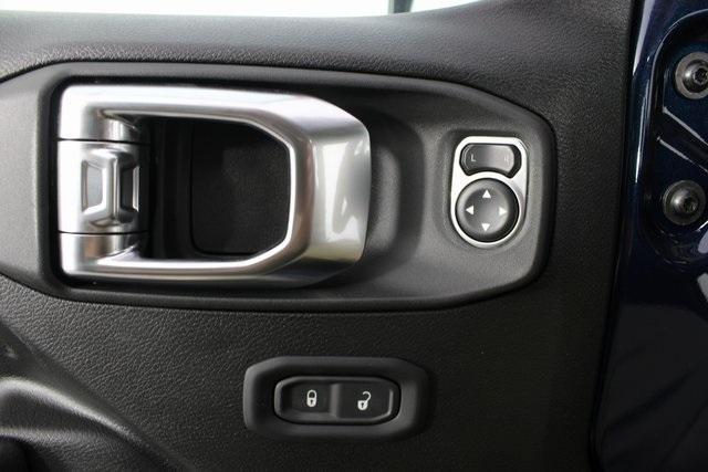 new 2025 Jeep Gladiator car, priced at $43,780