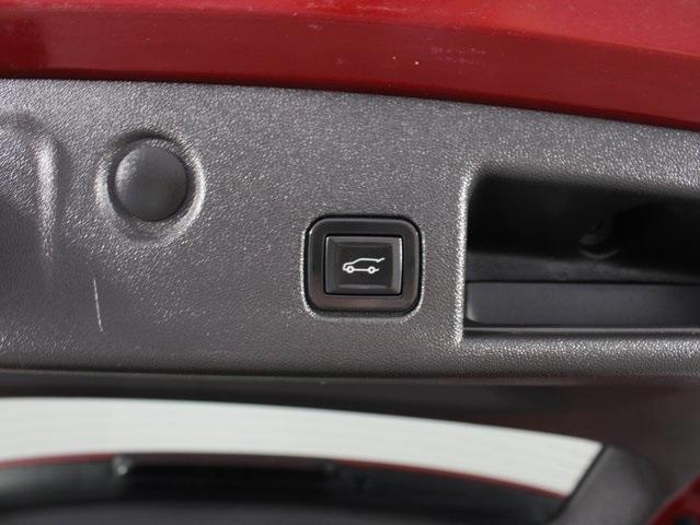 used 2023 Chevrolet Equinox car, priced at $23,996