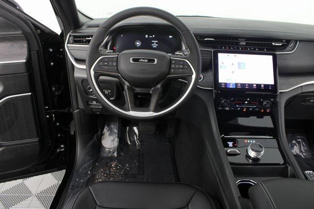 new 2025 Jeep Grand Cherokee L car, priced at $45,605