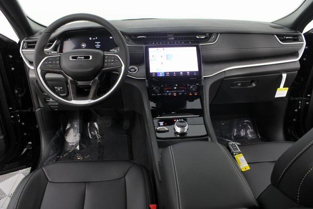 new 2025 Jeep Grand Cherokee L car, priced at $45,605