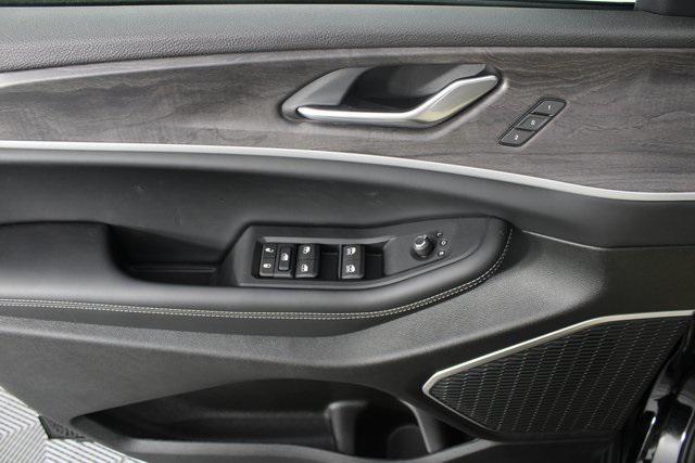 new 2025 Jeep Grand Cherokee L car, priced at $45,605