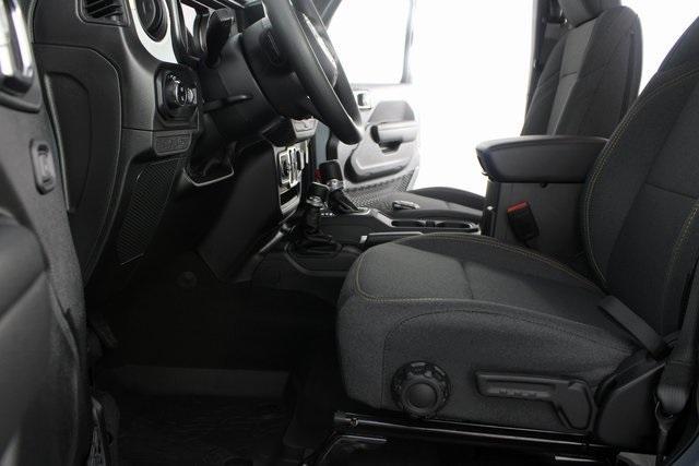 new 2025 Jeep Gladiator car, priced at $36,860