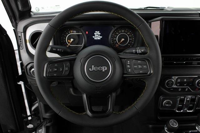 new 2024 Jeep Gladiator car, priced at $36,800