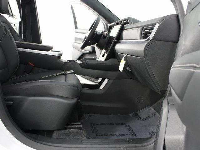 new 2025 GMC Terrain car, priced at $30,095
