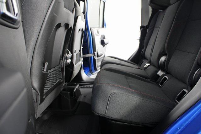 new 2025 Jeep Gladiator car, priced at $46,045