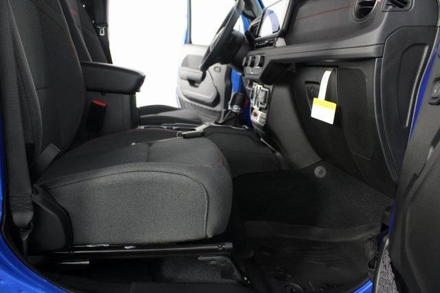 new 2025 Jeep Gladiator car, priced at $47,045