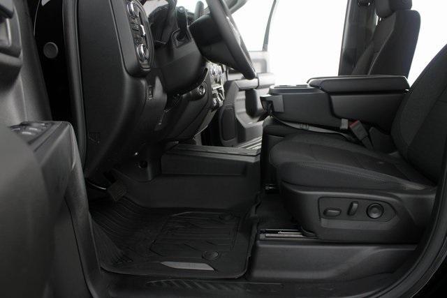 new 2025 GMC Sierra 1500 car, priced at $45,840