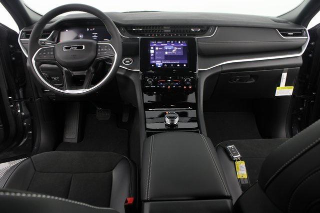 new 2025 Jeep Grand Cherokee L car, priced at $41,870