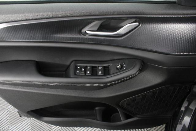 new 2025 Jeep Grand Cherokee L car, priced at $41,870