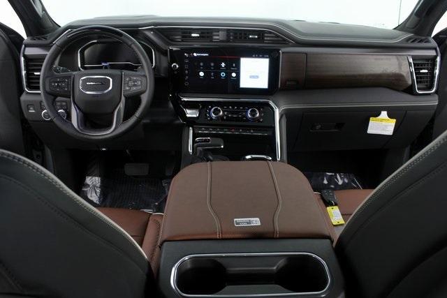 new 2025 GMC Sierra 1500 car, priced at $73,005