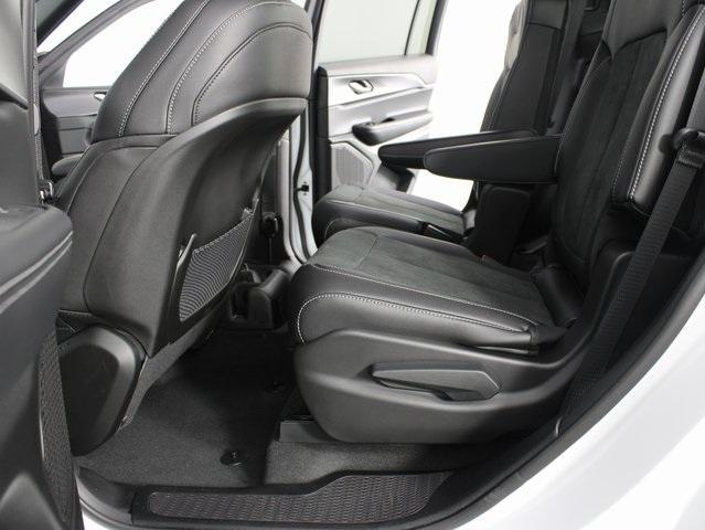 new 2025 Jeep Grand Cherokee L car, priced at $40,135