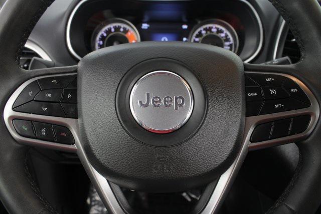 used 2022 Jeep Cherokee car, priced at $13,996