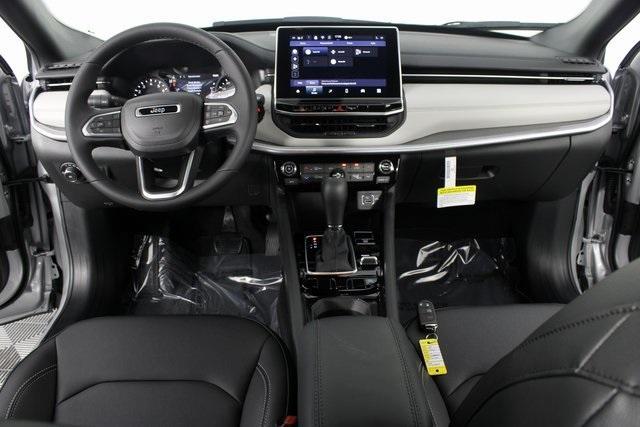 new 2025 Jeep Compass car, priced at $30,085