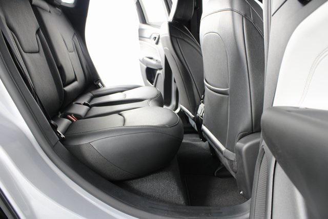 new 2025 Jeep Compass car, priced at $30,085