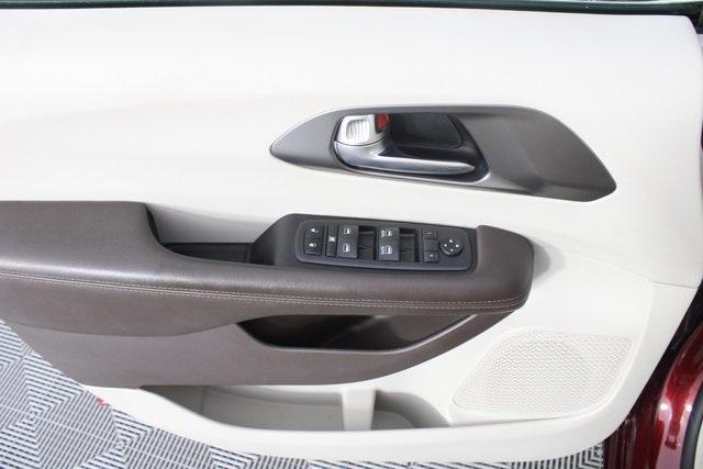 used 2019 Chrysler Pacifica car, priced at $20,996