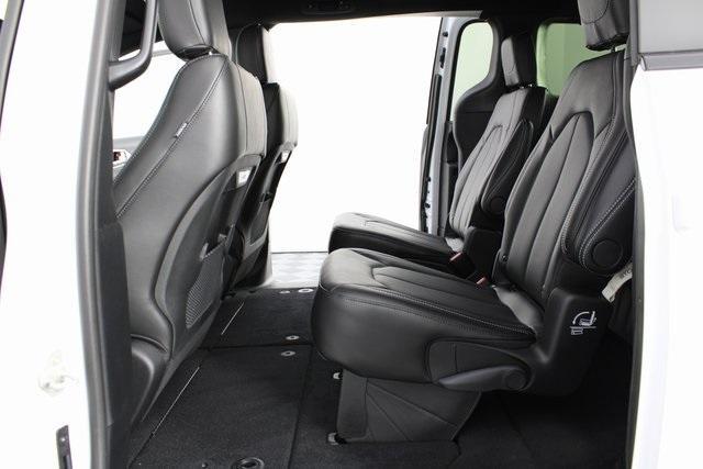 new 2024 Chrysler Pacifica car, priced at $42,785