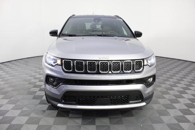 new 2024 Jeep Compass car, priced at $28,985