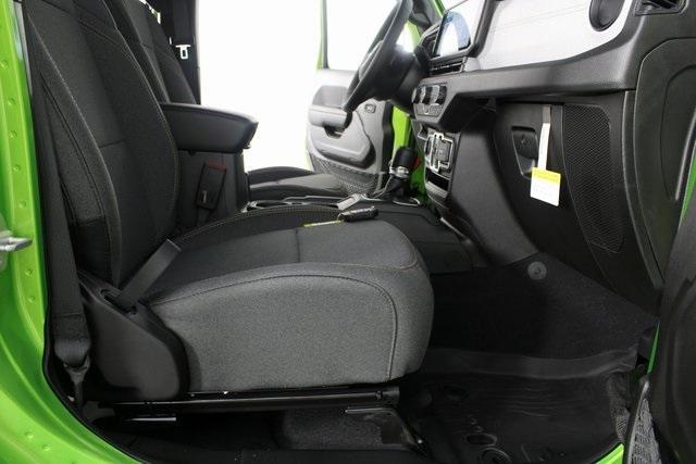 new 2025 Jeep Gladiator car, priced at $40,055