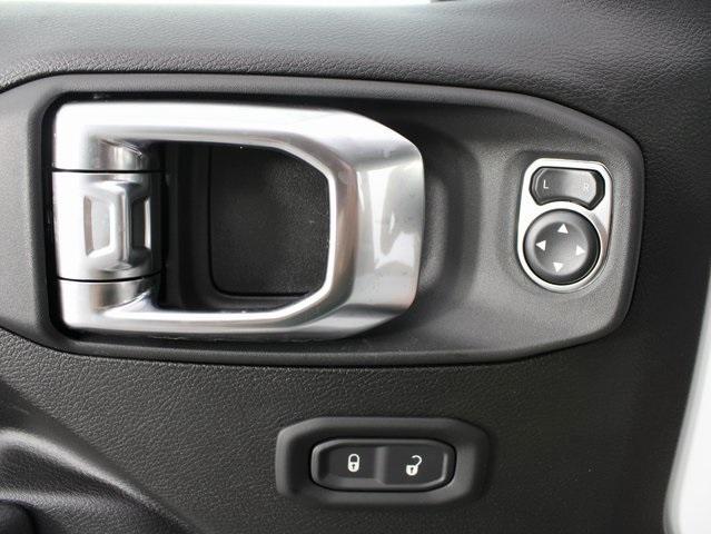 new 2025 Jeep Wrangler car, priced at $54,700