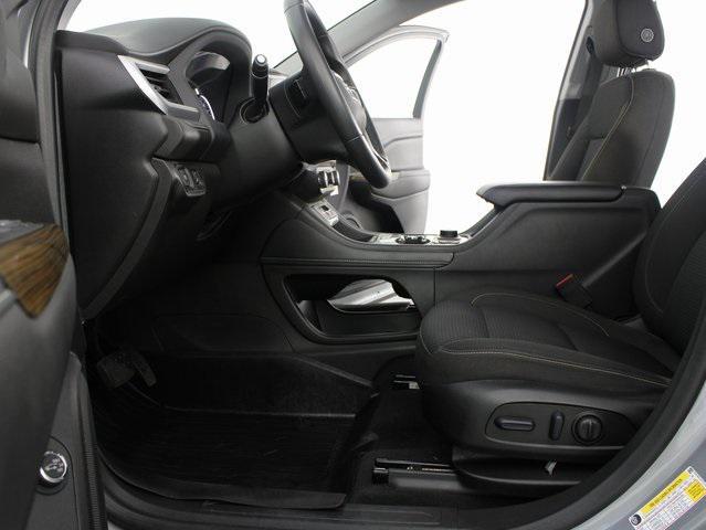used 2023 GMC Acadia car, priced at $28,996