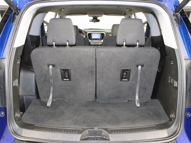 used 2023 GMC Acadia car, priced at $27,996