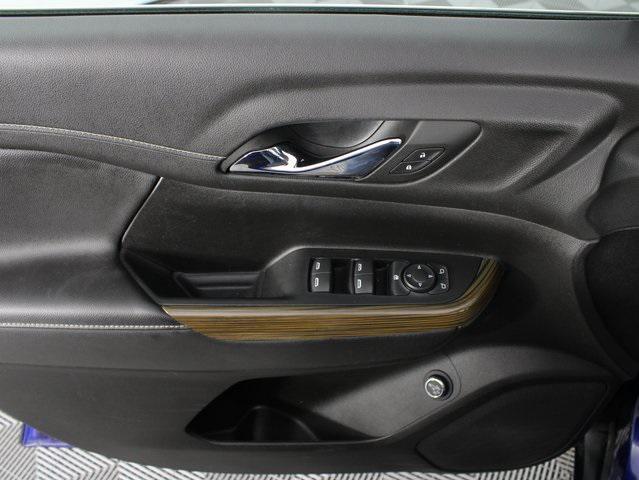 used 2023 GMC Acadia car, priced at $27,996